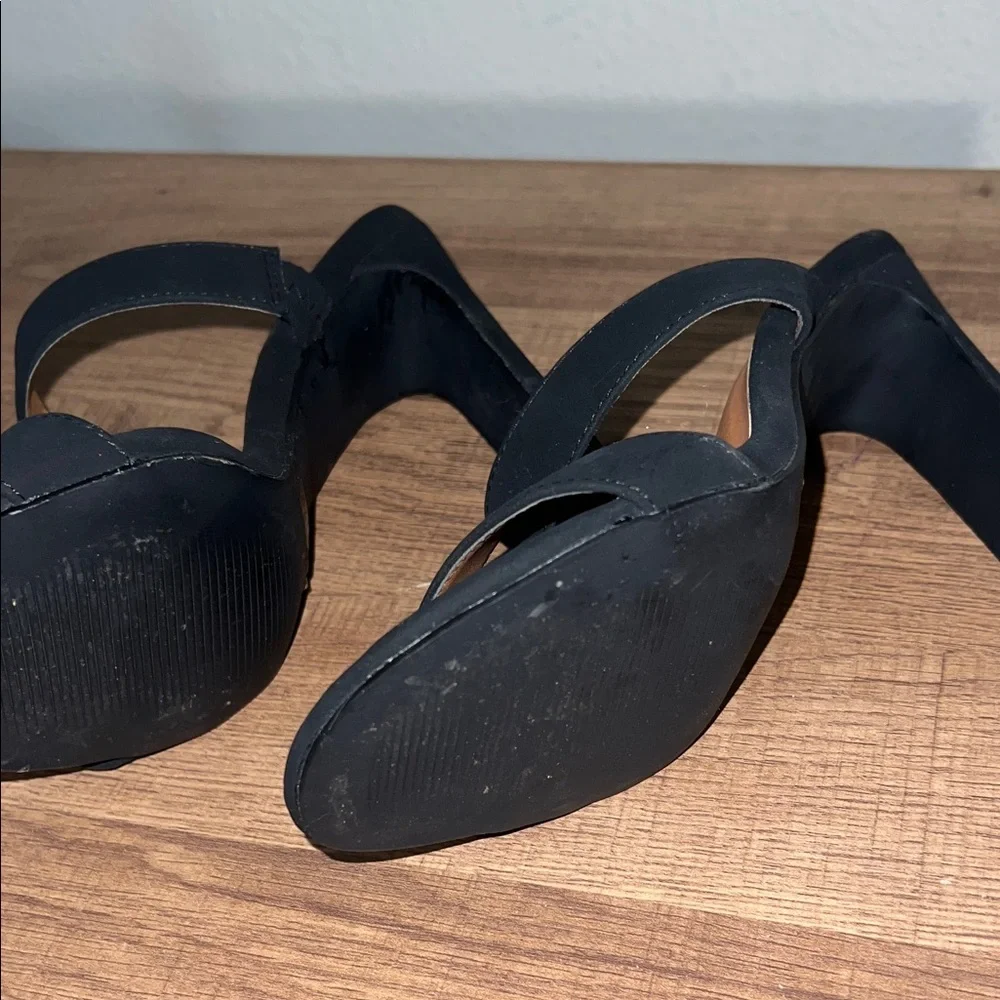 X2B Black Women's Heels